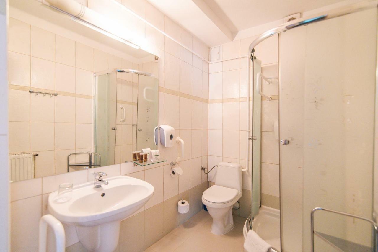 Hotel Forum Rzeszow Dış mekan fotoğraf