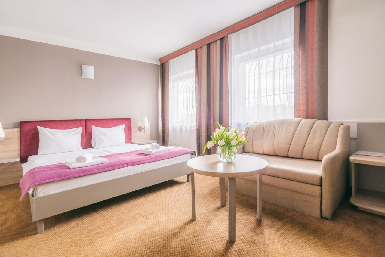 Hotel Forum Rzeszow Dış mekan fotoğraf