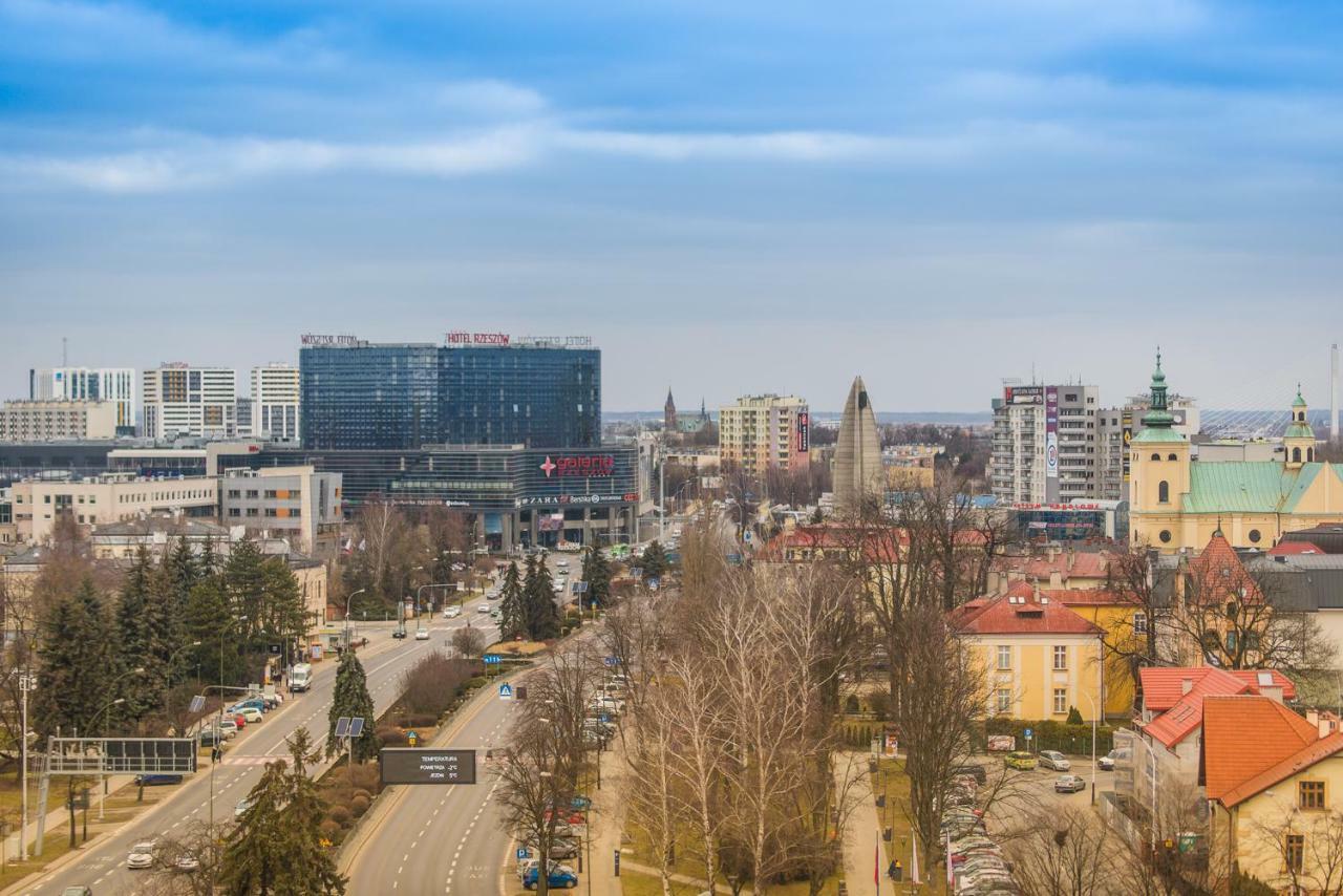 Hotel Forum Rzeszow Dış mekan fotoğraf